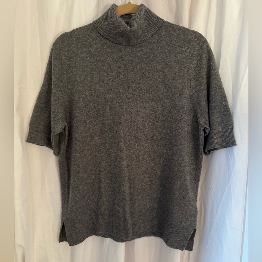 Ellen Tracy xl 100% cashmere grey short sleeve sleeve turtleneck sweater